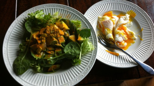 lunch is living, antioxidant rich with pastured eggs